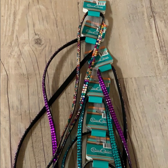 **WHOLESALE** Blingy Lanyard Clipstrip - Picture 4 of 5